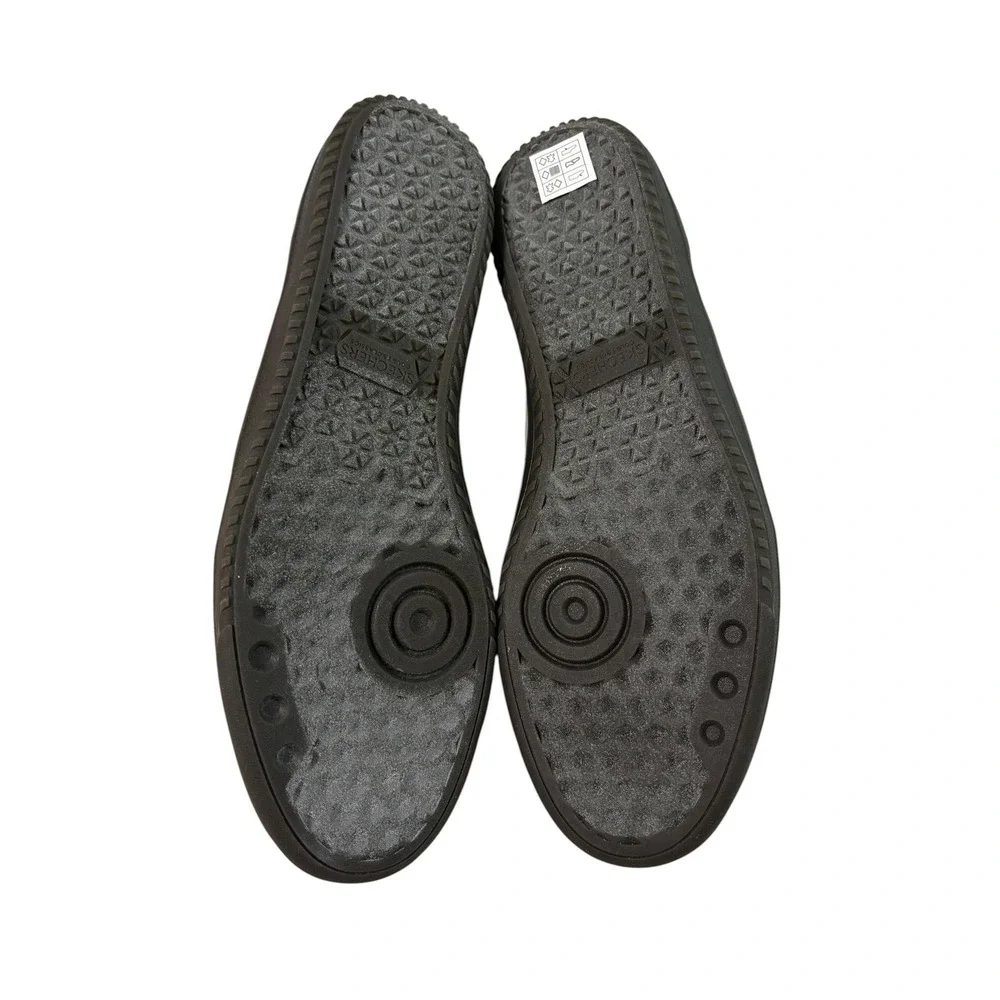 Skechers brand new